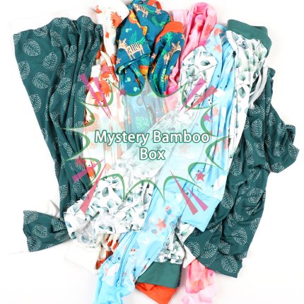 Weiwei bamboo romper, custom-designed for newborn girls. Wholesale baby clothes set offers adorable, eco-friendly pajamas perfect for your little one.