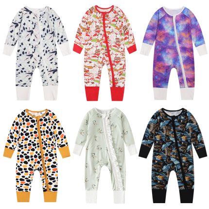 Custom bamboo baby pajamas by Weiwei: solid color zipper romper. Perfect for newborns. Ready to ship wholesale. Ideal for custom branding.