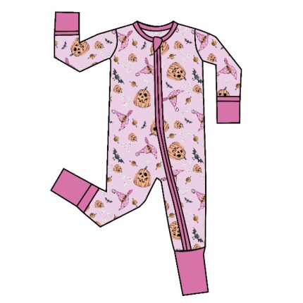 Stylish custom bamboo fabric romper for newborns by Weiwei. Long sleeves, ruffled design, wholesale options. Perfect for back-to-school fashion.