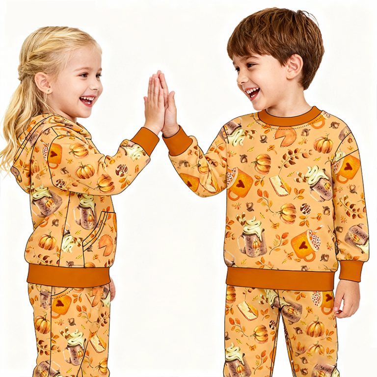Custom bamboo pajamas for newborns by Weiwei. Soft, long-sleeve baby clothes; wholesale kids clothing. Perfect for customization.